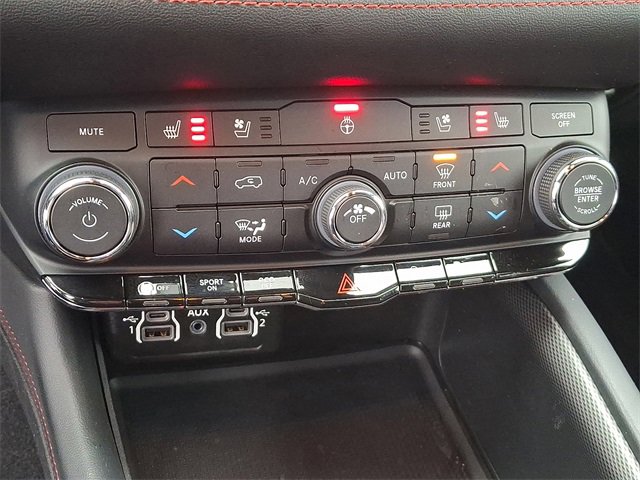 Used 2024 Dodge Durango GT image 15