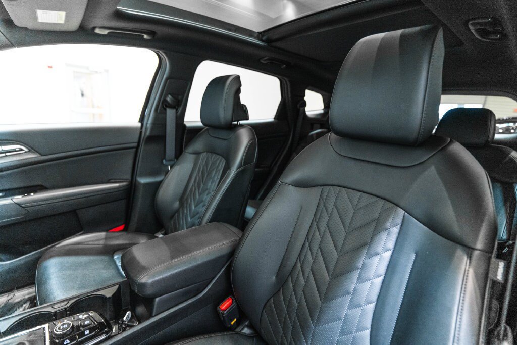 Used 2024 Kia Sportage X-Line w/ X-Line Premium Package AWD/4WD image 6