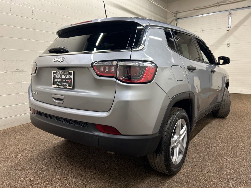 Used 2024 Jeep Compass Sport image 2