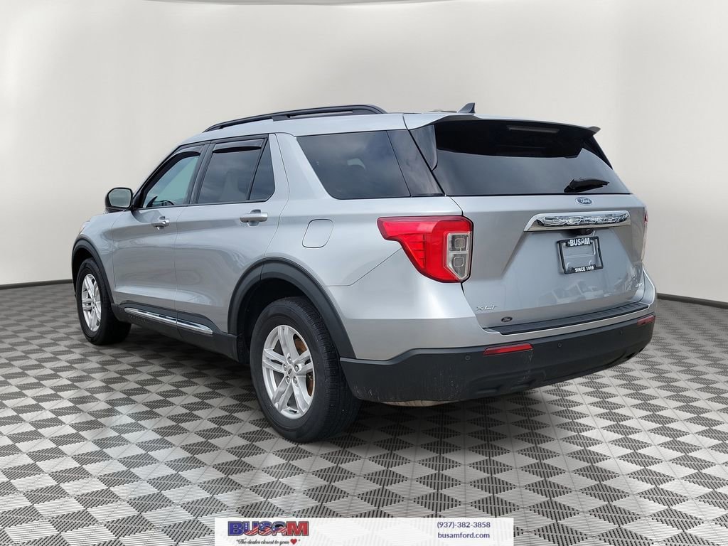 Certified 2023 Ford Explorer XLT image 4