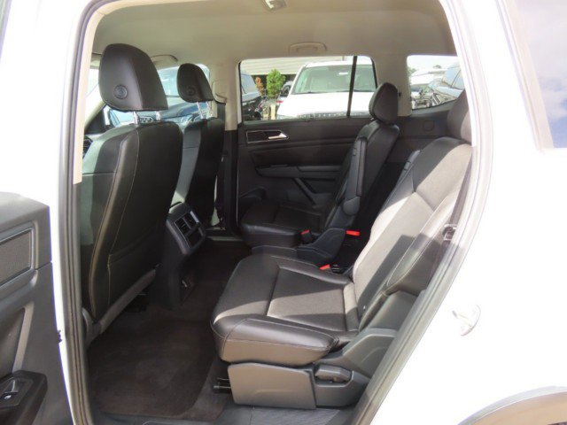 Used 2018 Volkswagen Atlas SE image 19