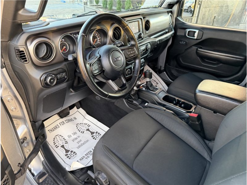 Used 2020 Jeep Wrangler Sport image 17
