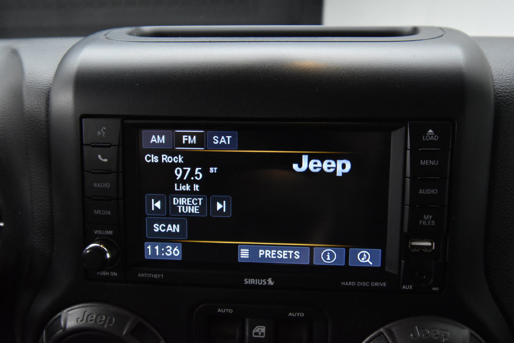 Used 2018 Jeep Wrangler Unlimited Sport AWD/4WD image 13