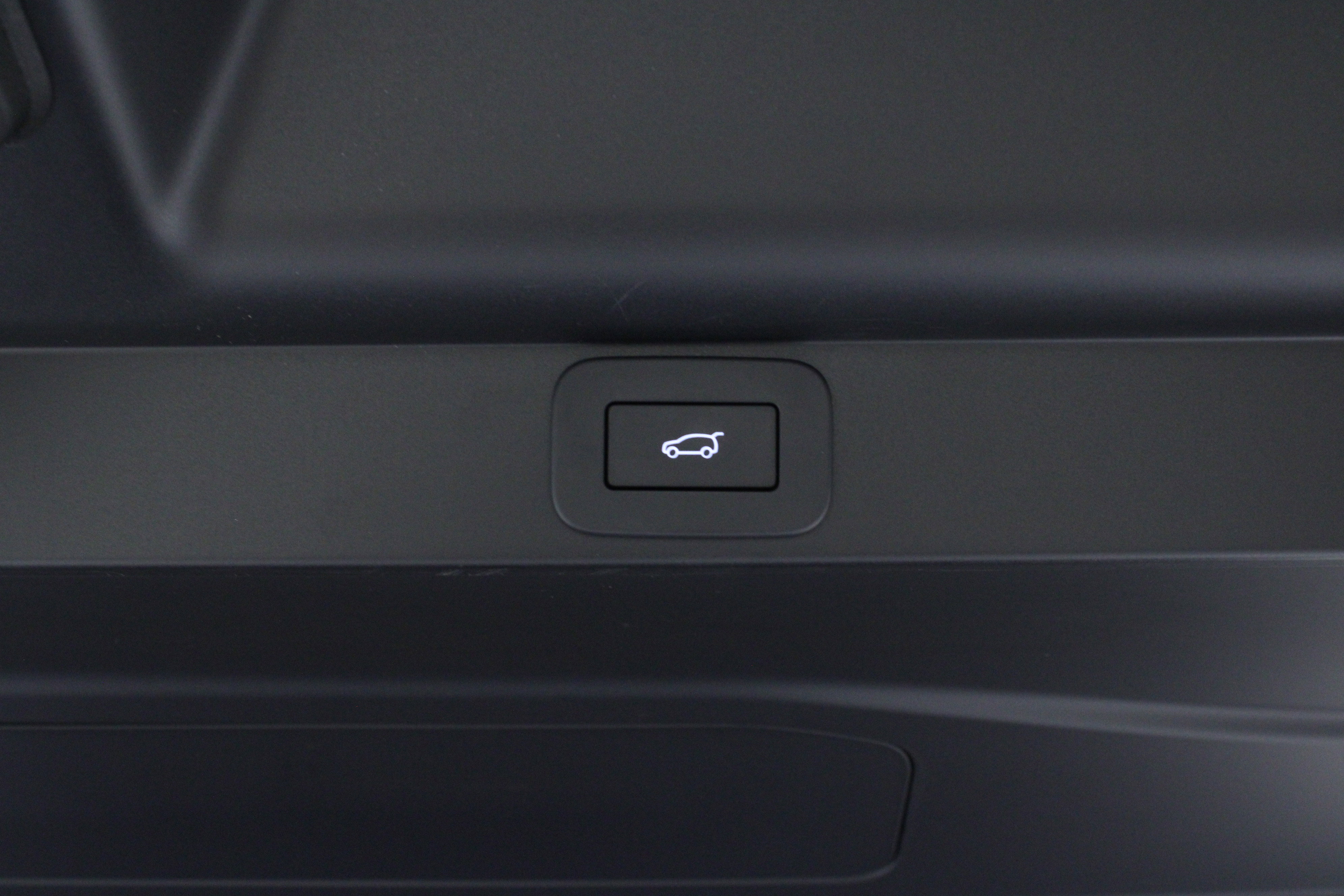 Used 2024 Land Rover Range Rover SE image 10