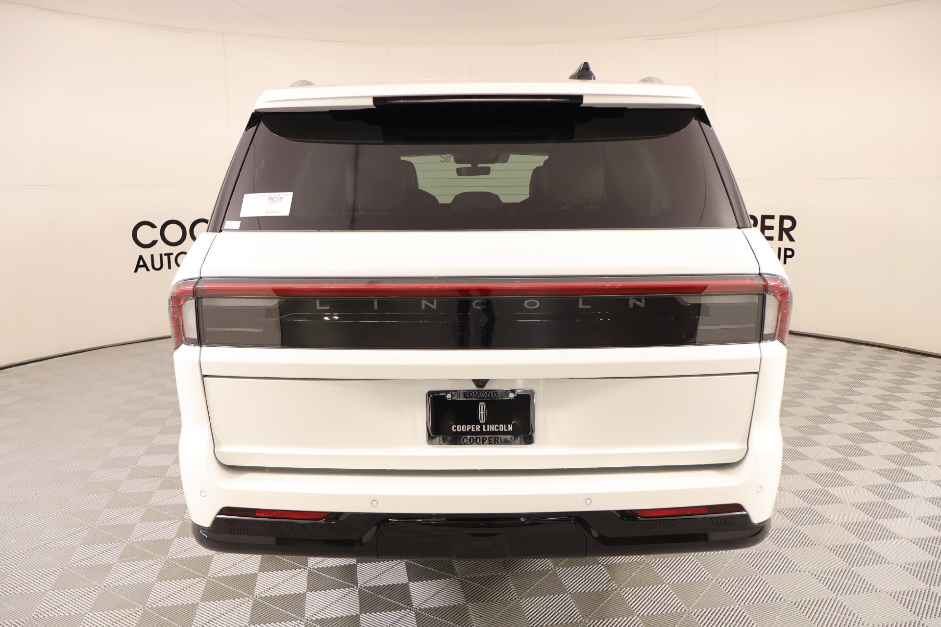 New 2027 Lincoln Navigator L Black Label AWD/4WD image 23