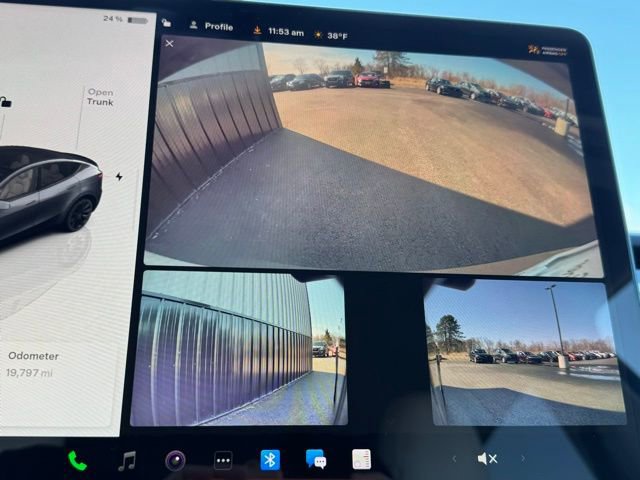 Used 2023 Tesla Model Y Long Range image 29