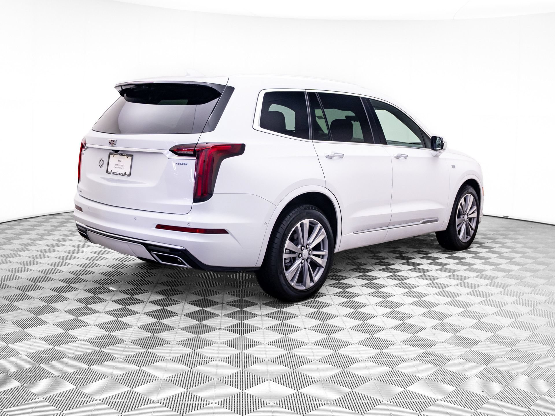 Certified 2025 Cadillac XT6 Premium Luxury w/ Platinum Package AWD/4WD image 6