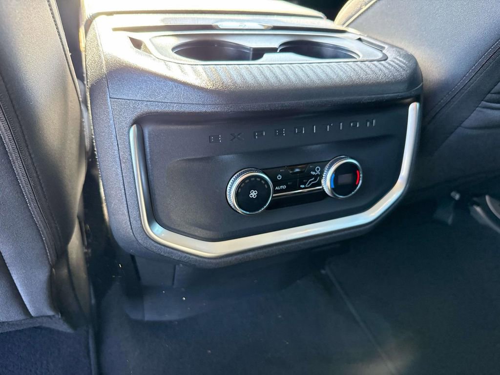 Certified 2025 Ford Expedition Active image 11