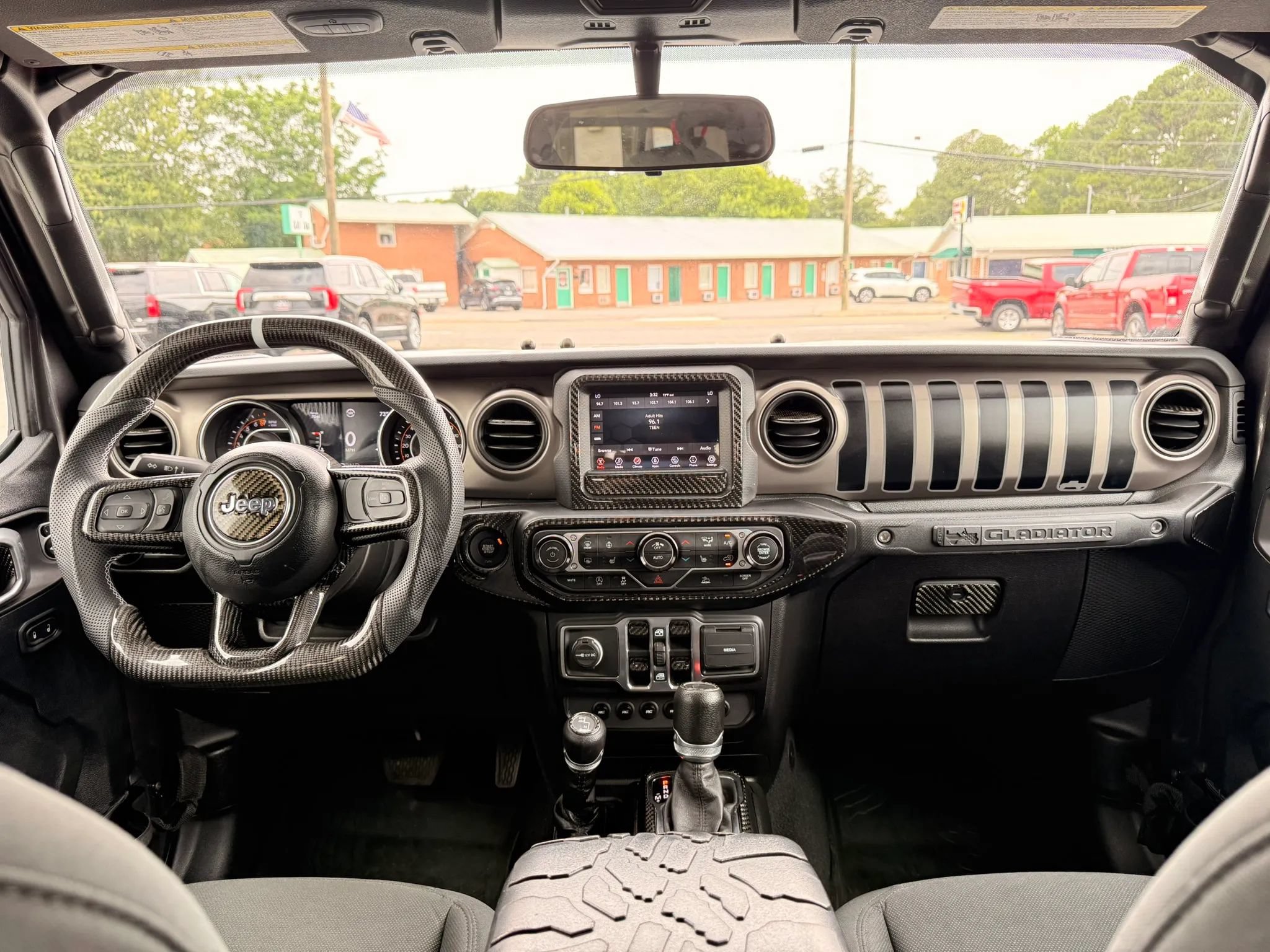 Used 2021 Jeep Gladiator Sport AWD/4WD image 20
