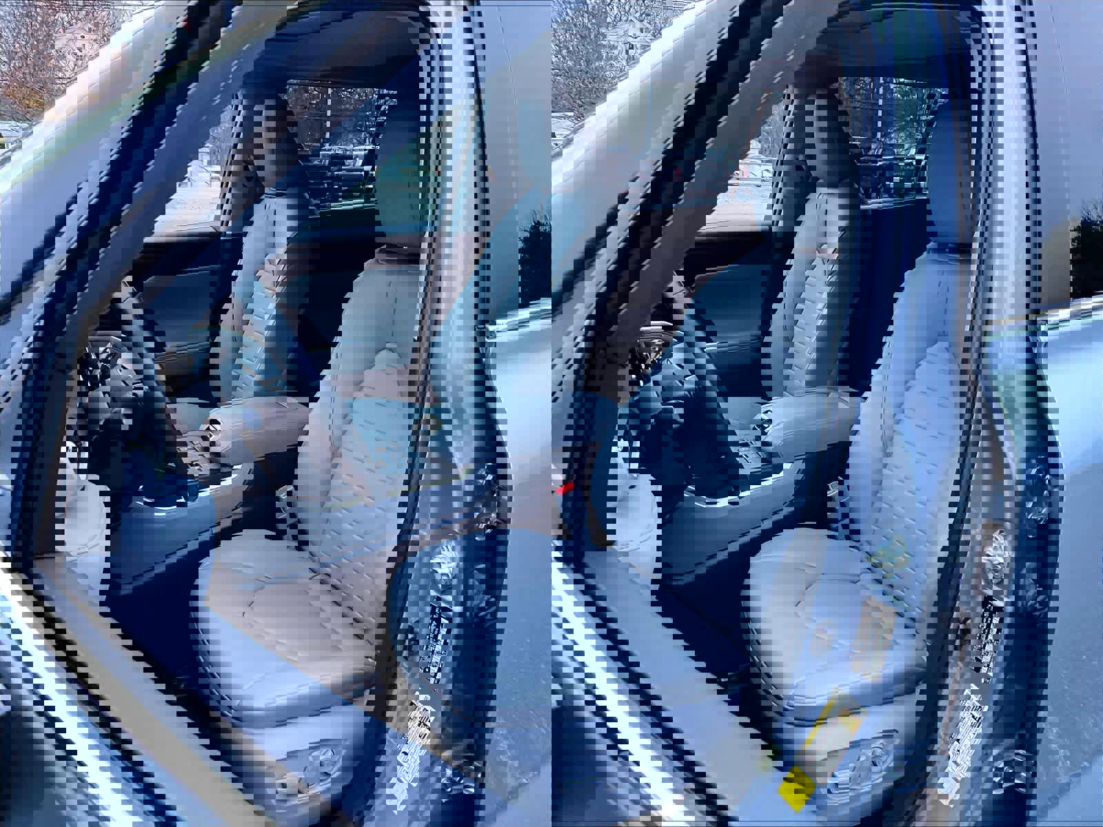 Used 2023 Toyota Highlander XLE image 10