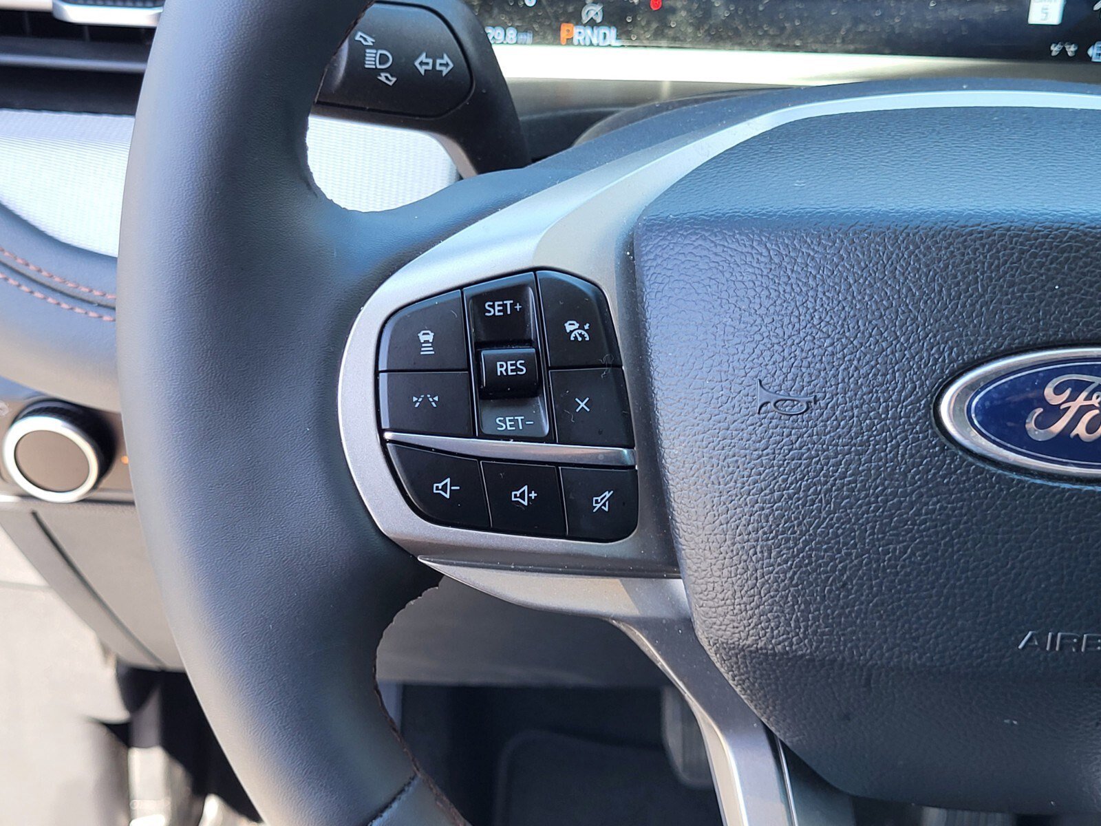 Certified 2025 Ford Explorer Active image 27