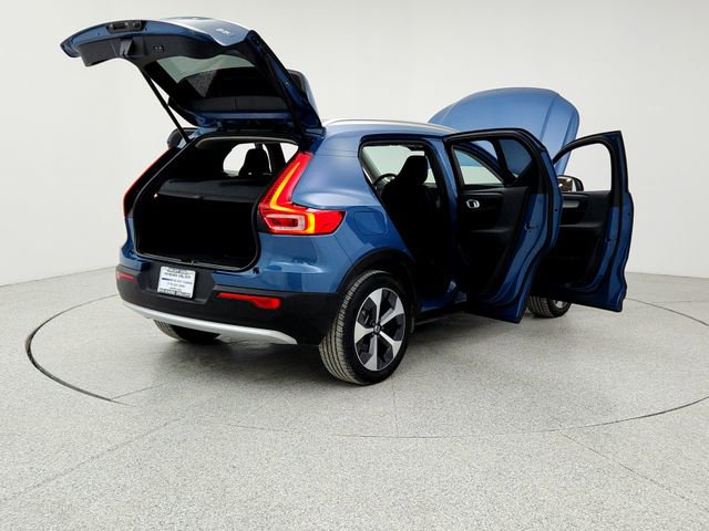 Certified 2025 Volvo XC40 B5 Plus image 11