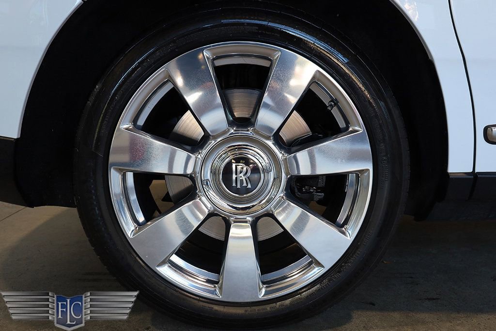 Used 2021 Rolls-Royce Cullinan image 47