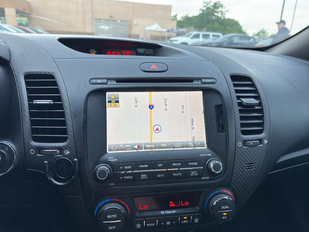 Used 2015 Kia Forte EX w/ Premium Package image 17