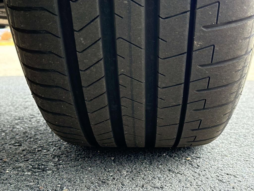 Used 2025 BMW X5 M60i w/ Climate Comfort Package image 19