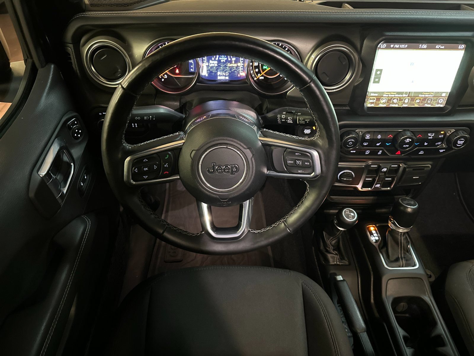 Certified 2022 Jeep Wrangler Unlimited Sahara w/ Cold Weather Group AWD/4WD image 13
