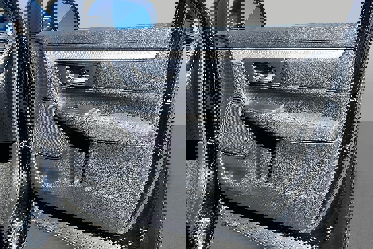 Used 2019 Honda CR-V LX image 17