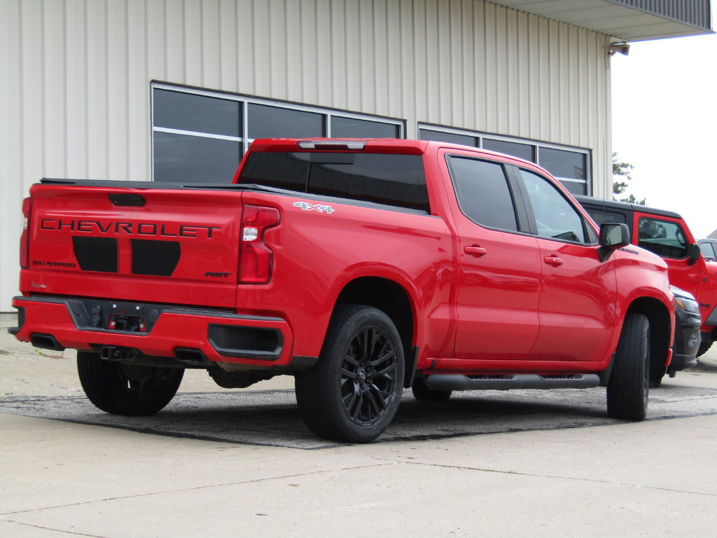 Used 2020 Chevrolet Silverado 1500 RST w/ Rally Edition AWD/4WD image 3