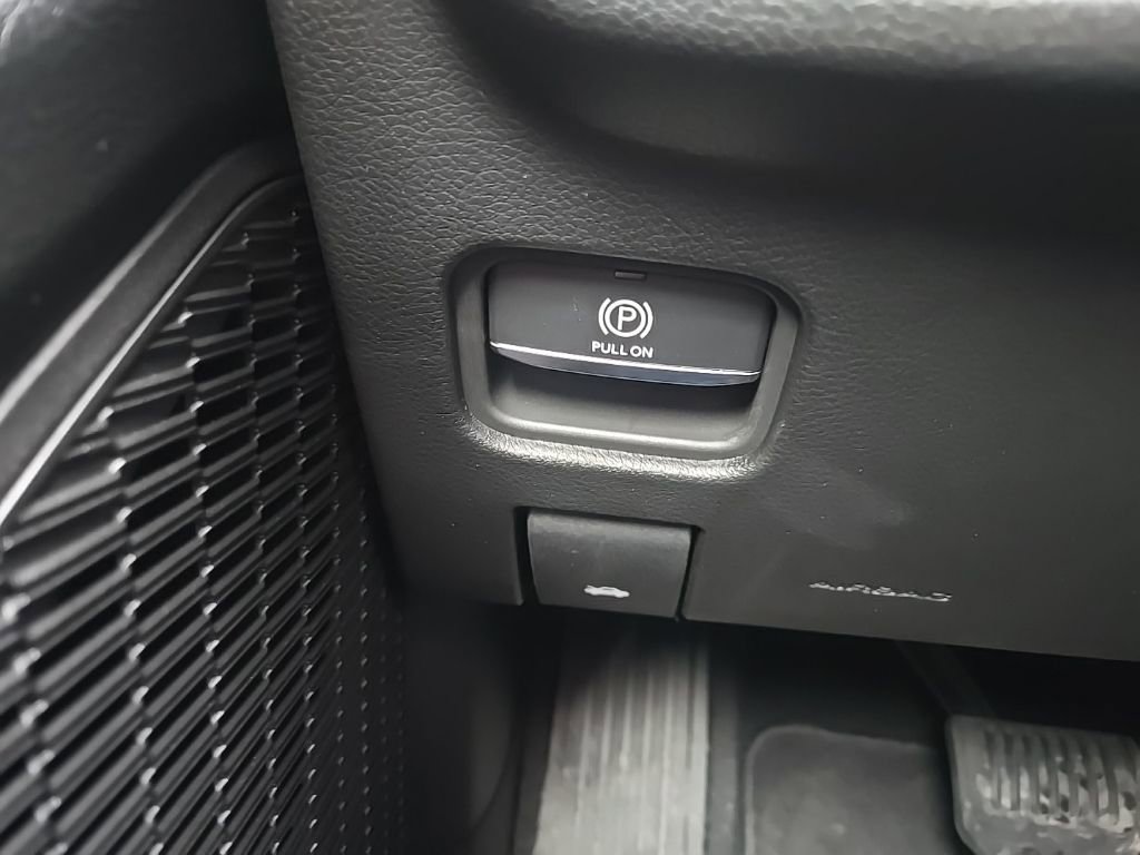 Used 2025 Jeep Grand Cherokee L Limited w/ Luxury Tech Group II image 41