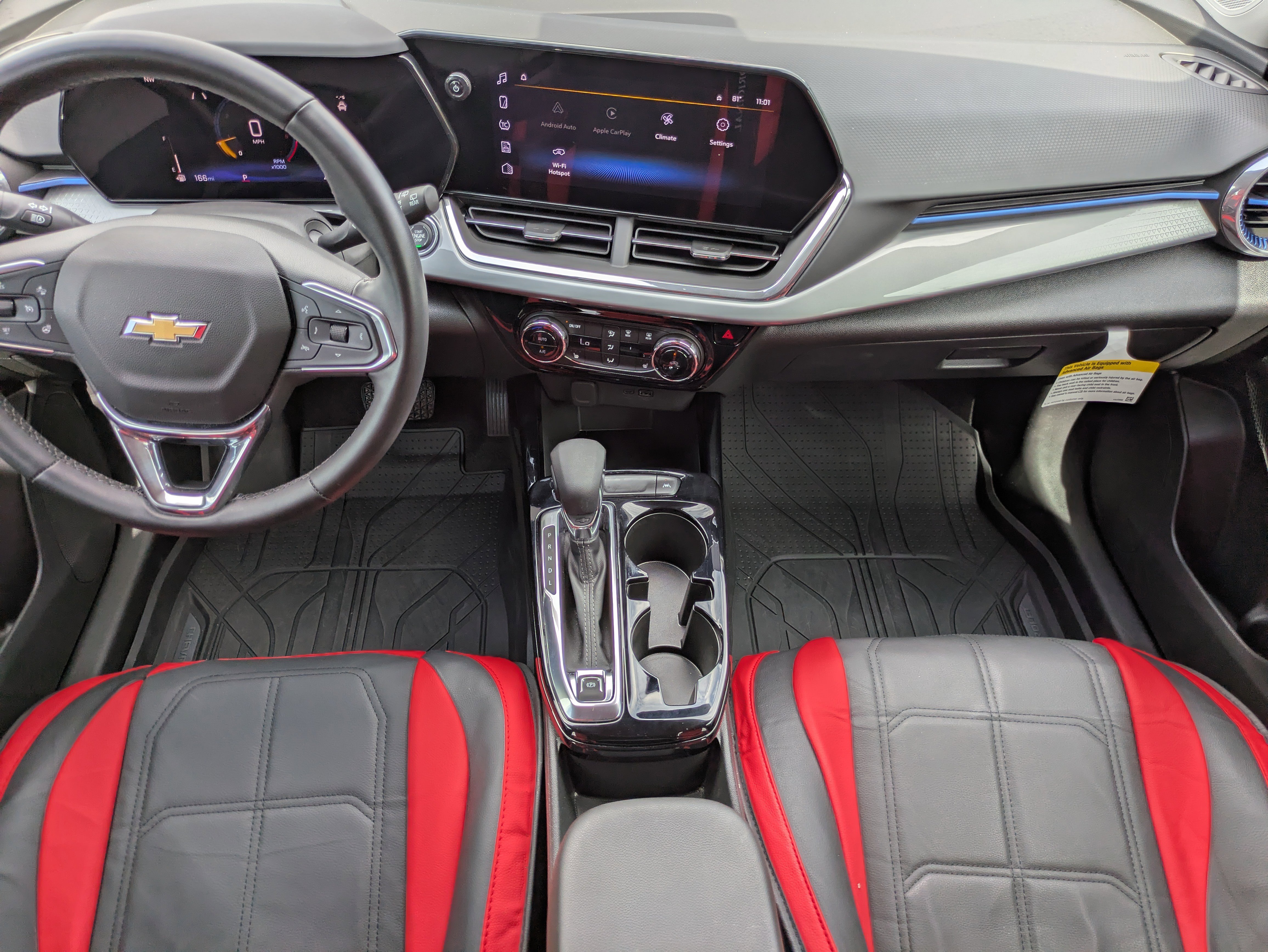 Used 2025 Chevrolet Trax LT w/ Driver Confidence Package image 8