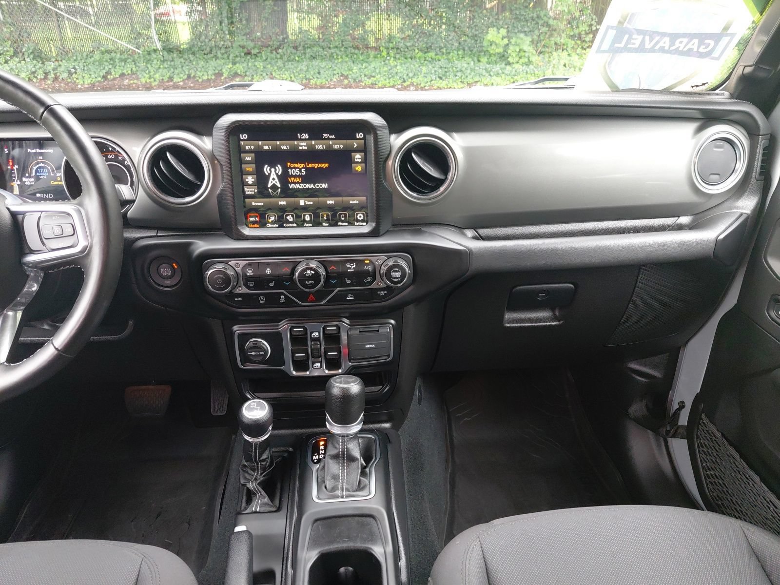 Used 2022 Jeep Wrangler Unlimited Sahara w/ LED Lighting Group AWD/4WD image 3