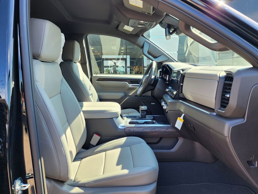 New 2026 GMC Sierra 1500 SLT w/ SLT Premium Plus Package image 38