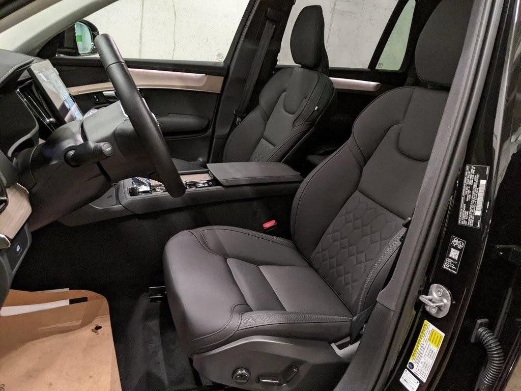 New 2026 Volvo XC90 B6 Plus w/ Protection Package Premier AWD/4WD image 11
