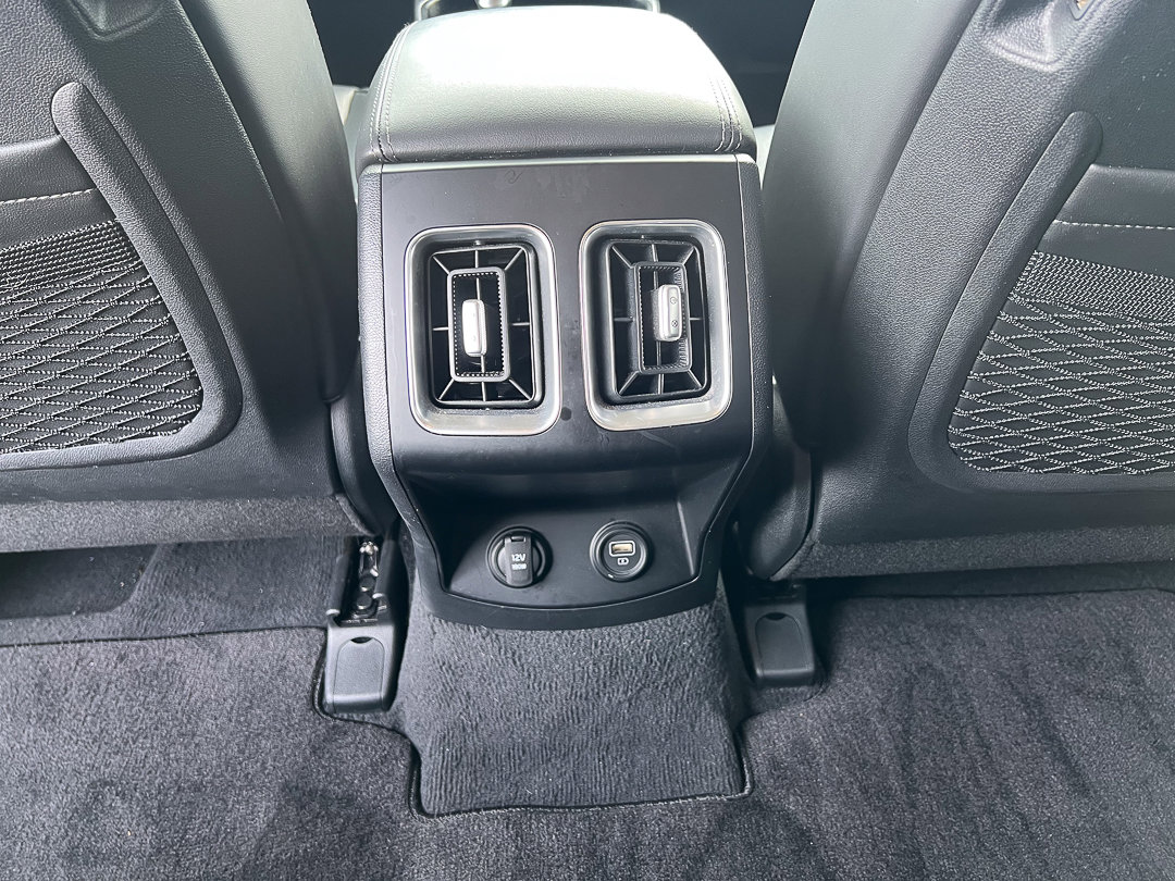Used 2023 Kia Sorento S image 29