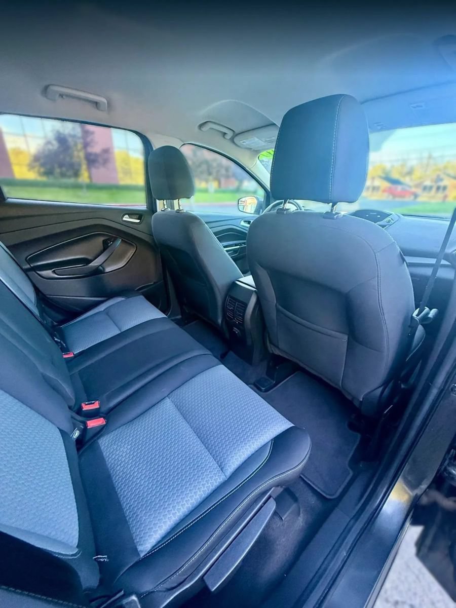 Used 2017 Ford Escape SE AWD/4WD image 18