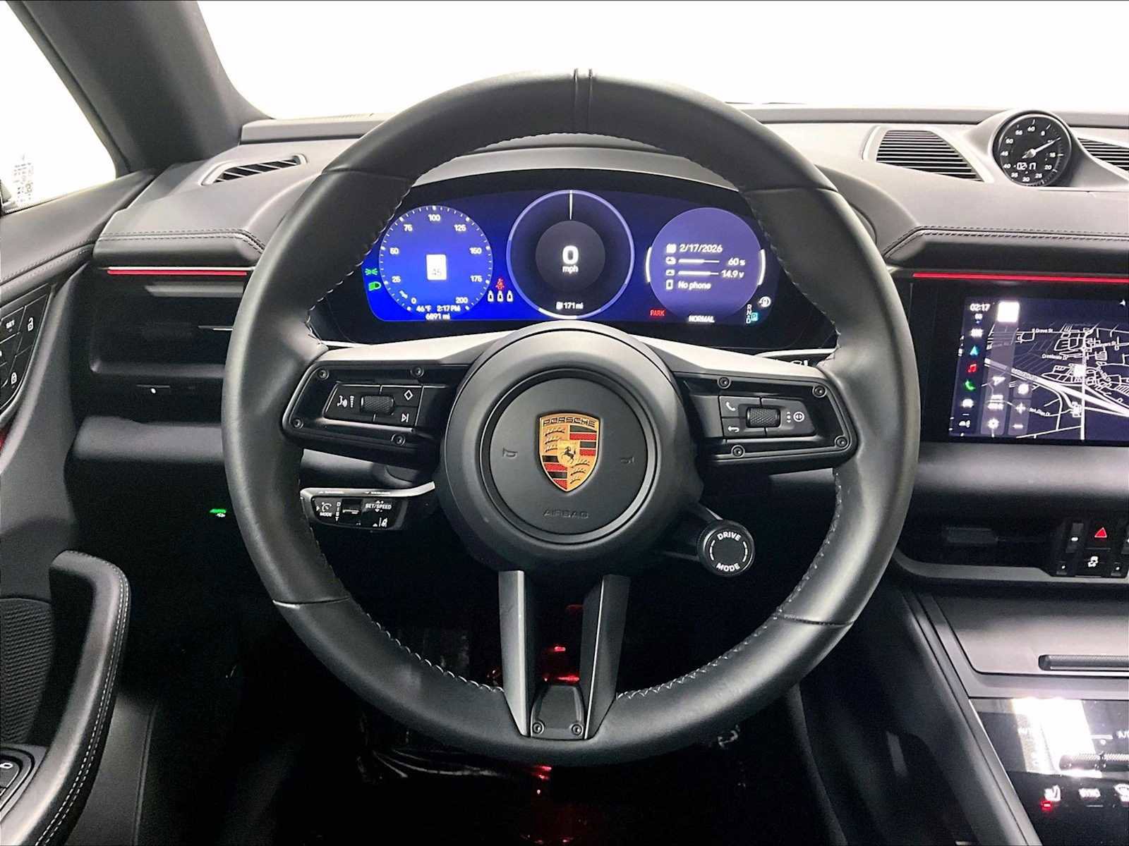 Used 2025 Porsche Macan 4 Electric image 18