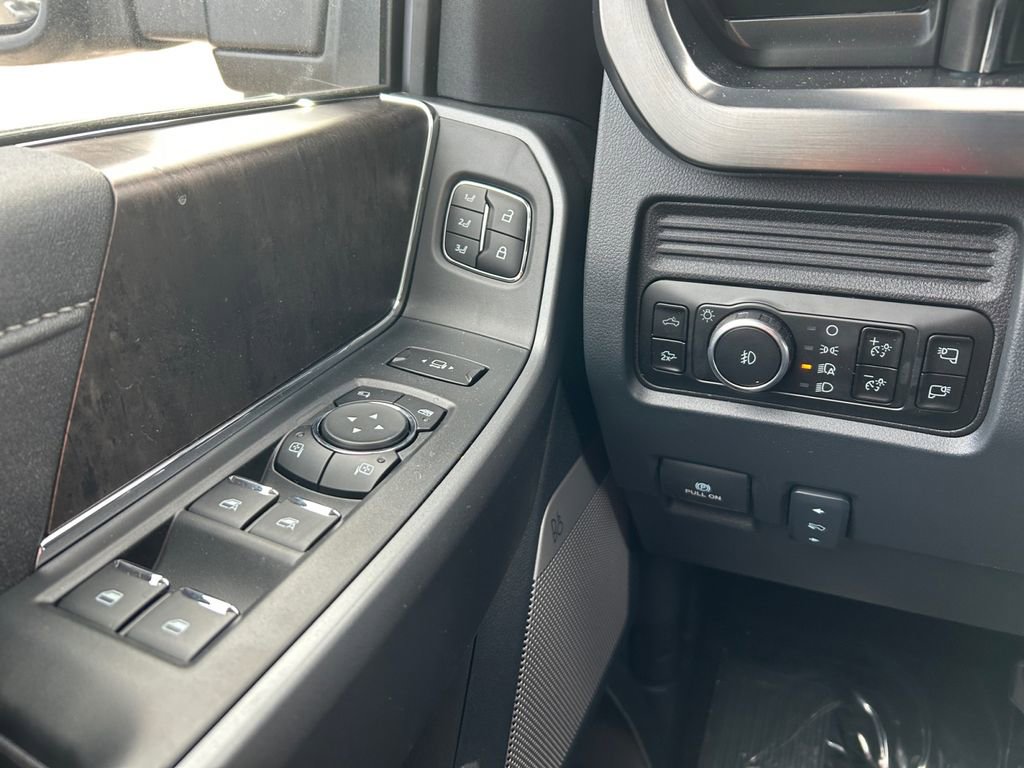 New 2026 Ford F250 Lariat w/ Tremor Off-Road Package image 46