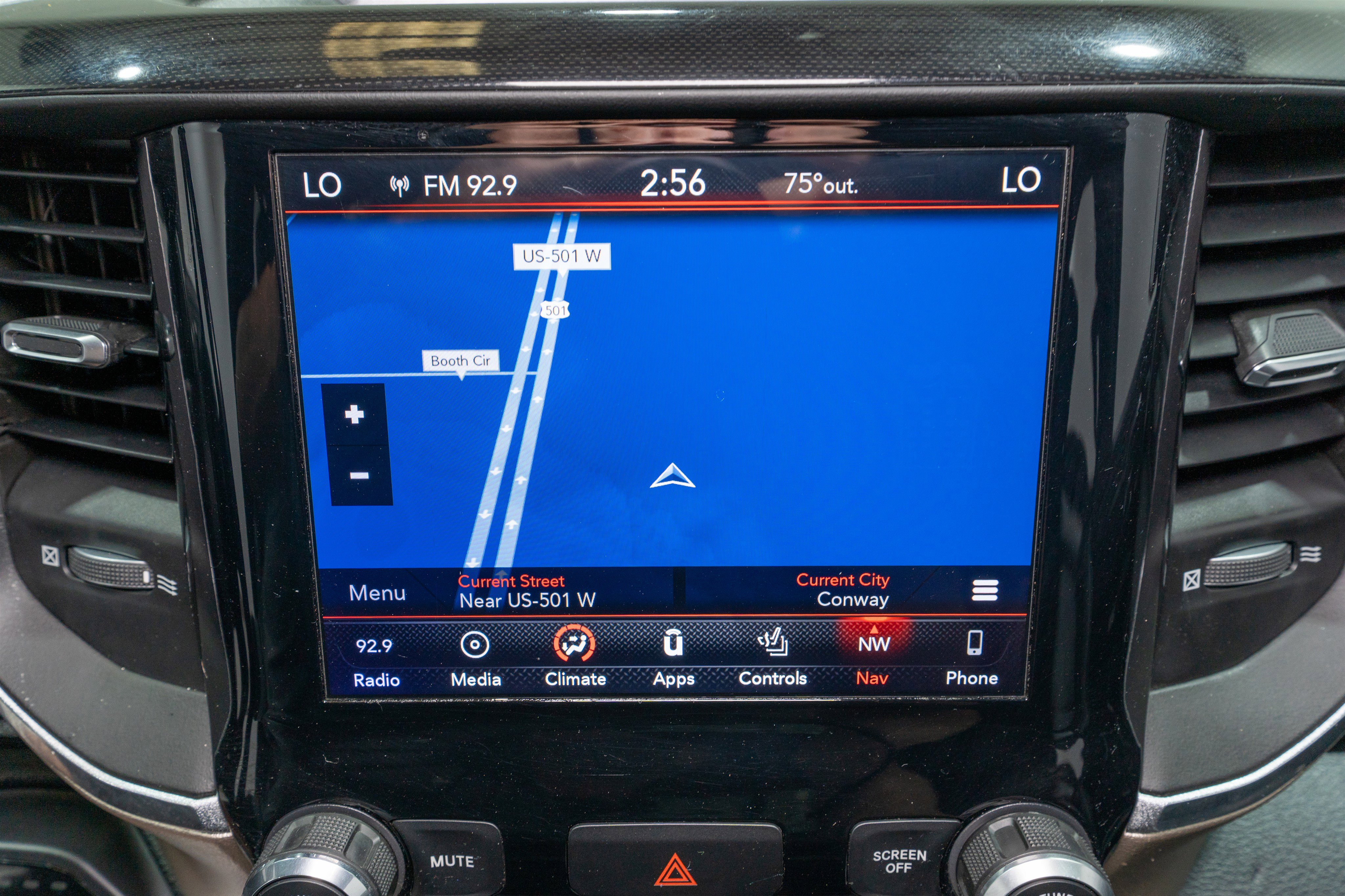 Used 2019 RAM 1500 Laramie AWD/4WD image 19