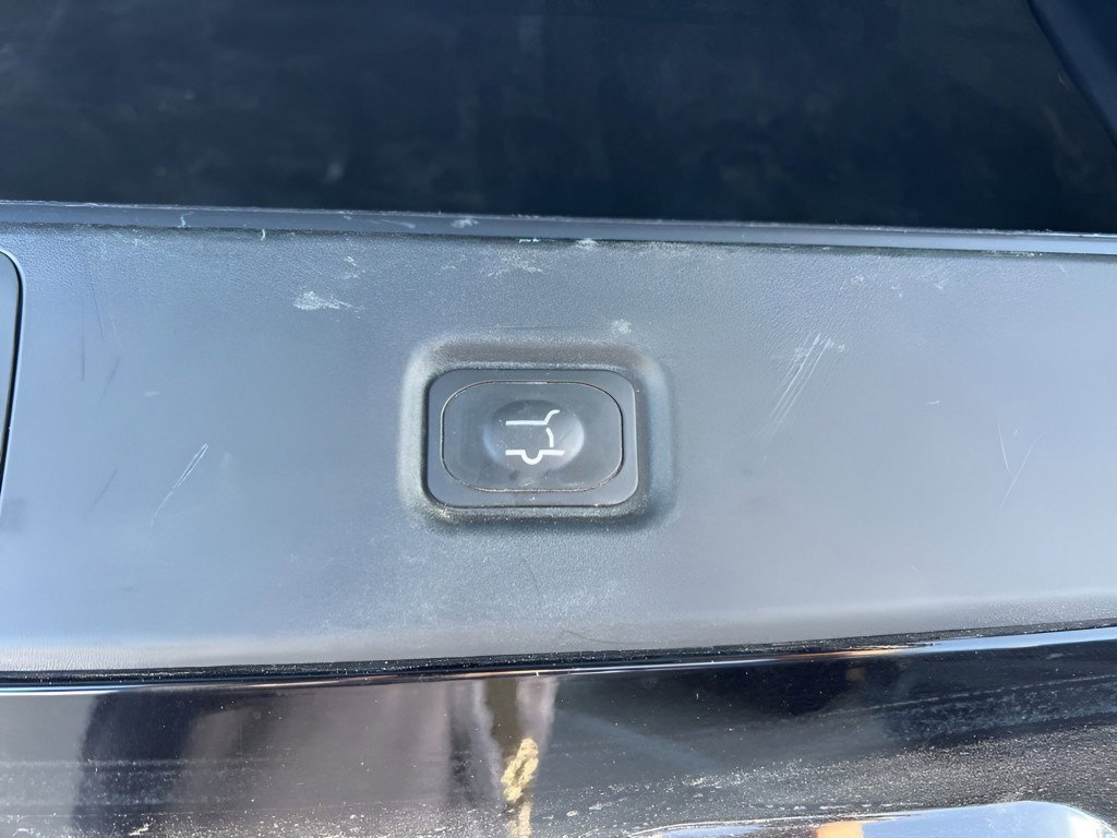 Used 2025 Ford Expedition Max Platinum image 11