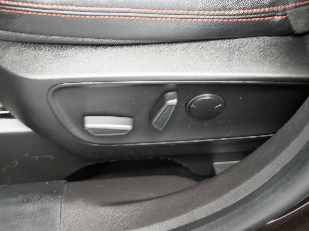 Used 2023 Ford Escape ST-Line Elite w/ Premium Technology Package image 6