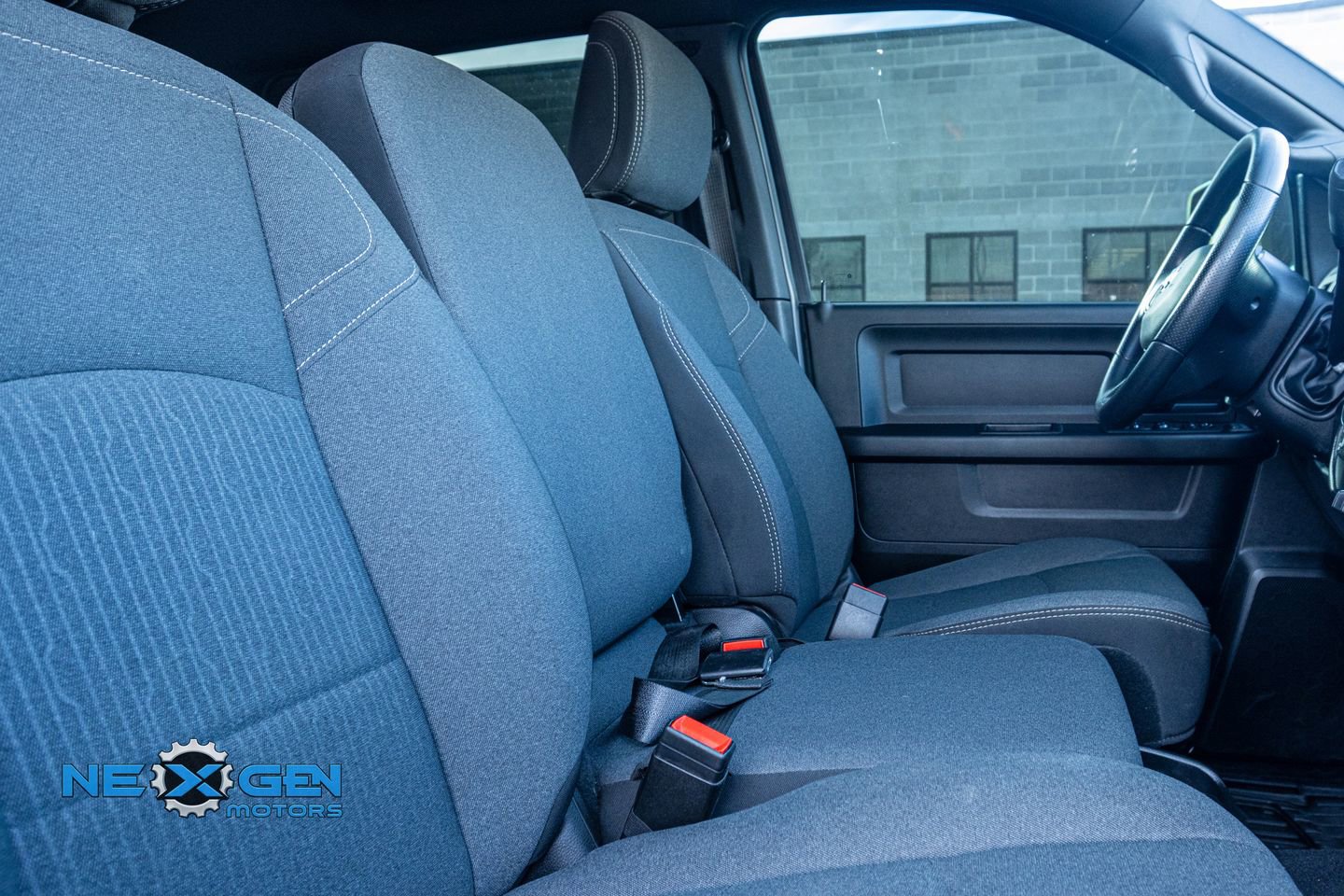 Used 2024 RAM 3500 Tradesman w/ Convenience Group image 38