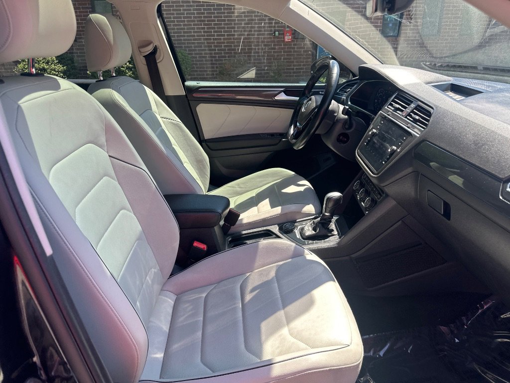 Used 2018 Volkswagen Tiguan SEL Premium AWD/4WD image 27