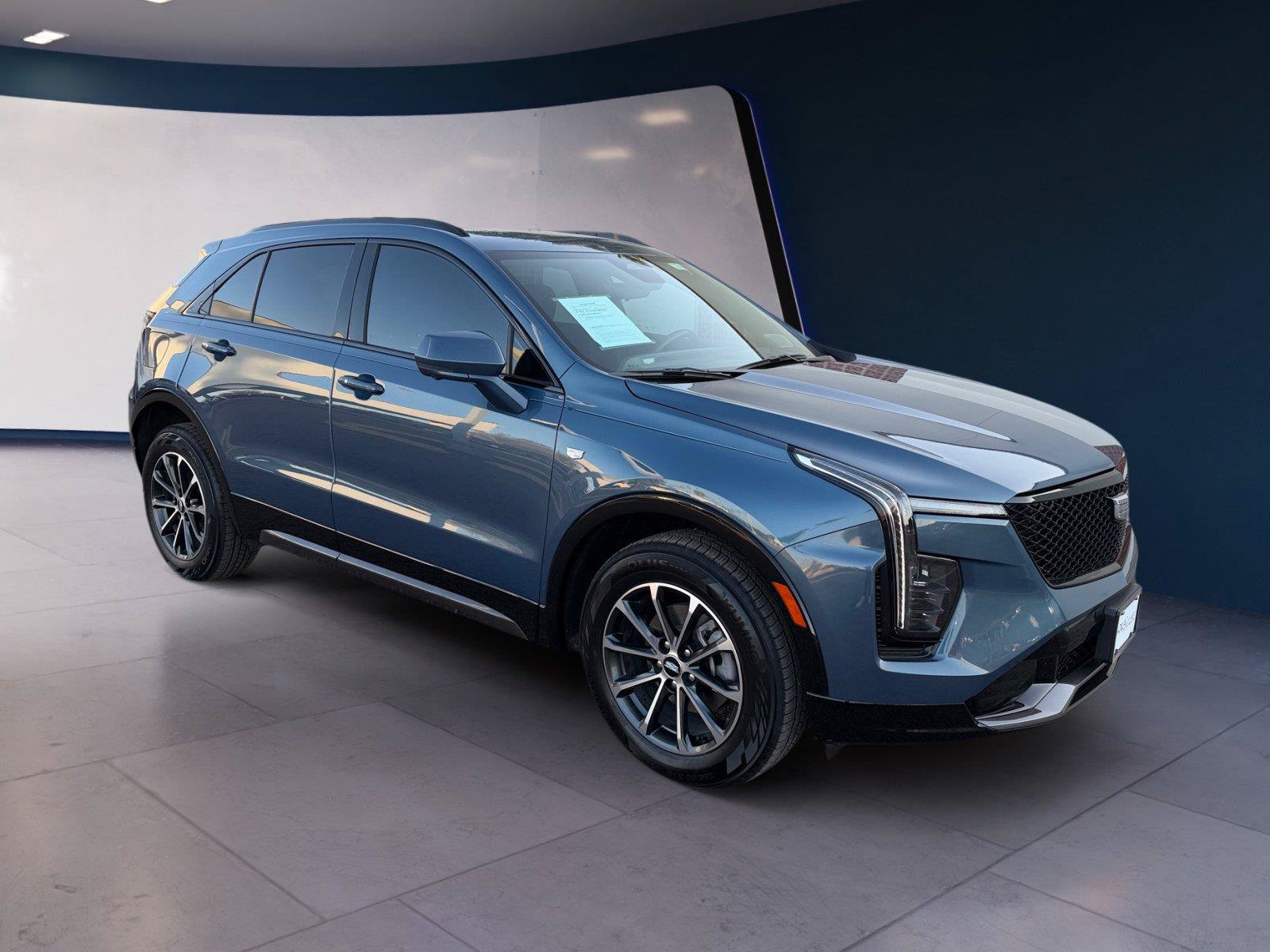 Used 2025 Cadillac XT4 Sport FWD image 7