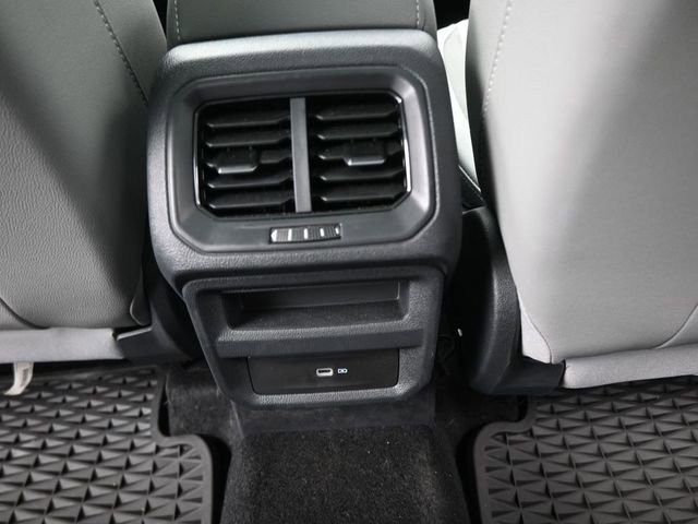 Certified 2023 Volkswagen Taos SE w/ Panoramic Sunroof Package image 25