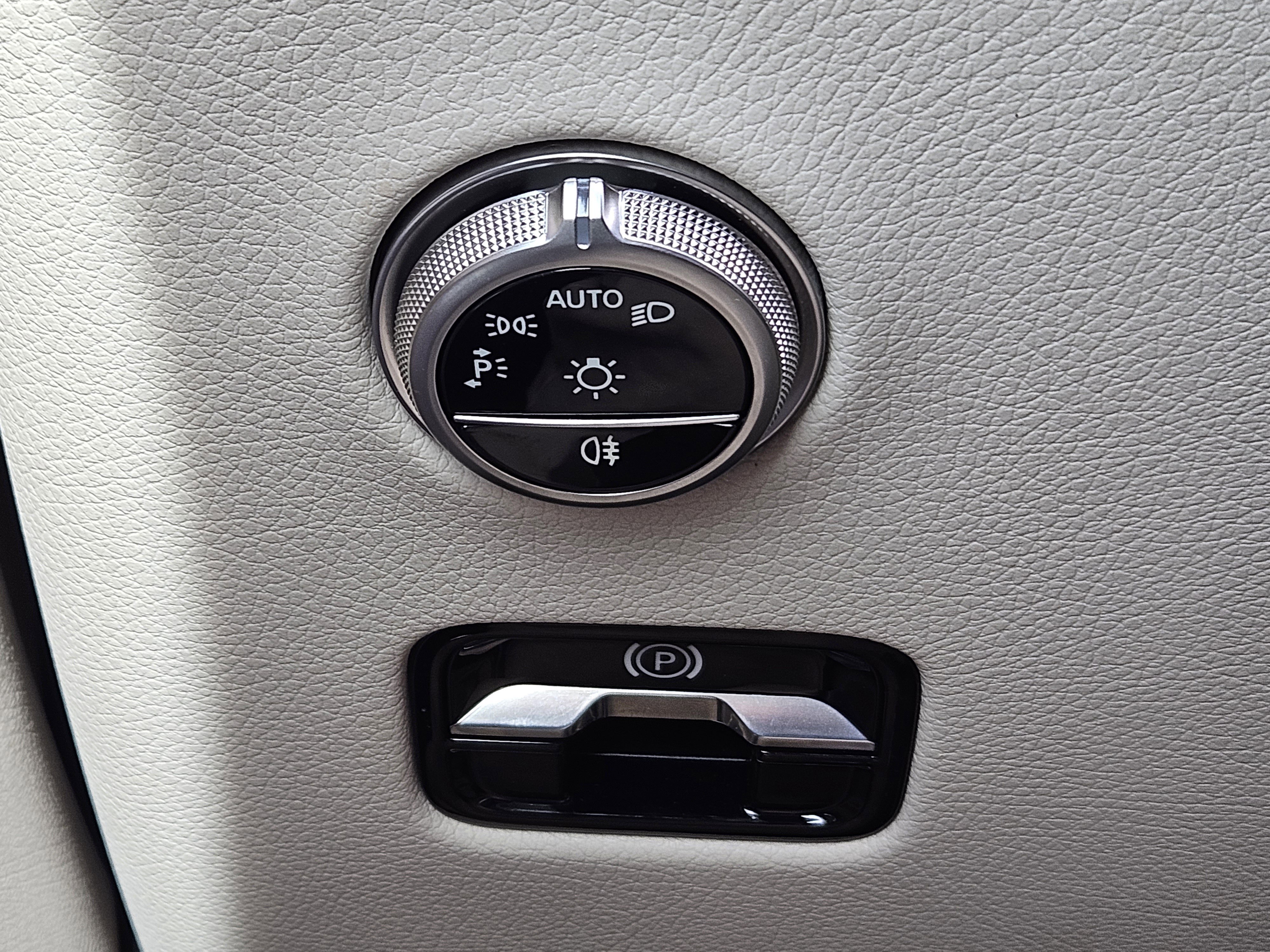 Certified 2026 Mercedes-Benz GLC 300 4MATIC image 21