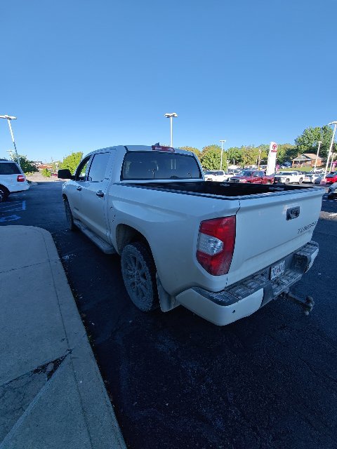 Used 2021 Toyota Tundra Limited w/ Limited Premium Package AWD/4WD image 9