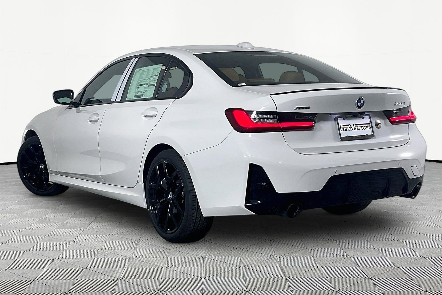 New 2026 BMW 330i xDrive Sedan w/ M Sport Package AWD/4WD image 5