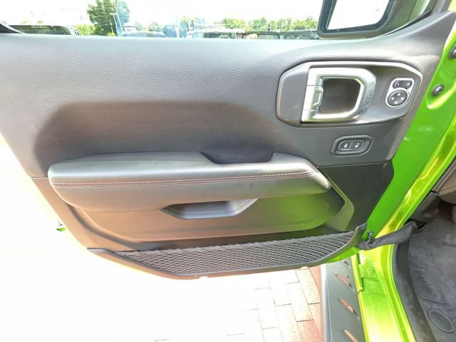 Used 2025 Jeep Wrangler Unlimited Rubicon AWD/4WD image 10