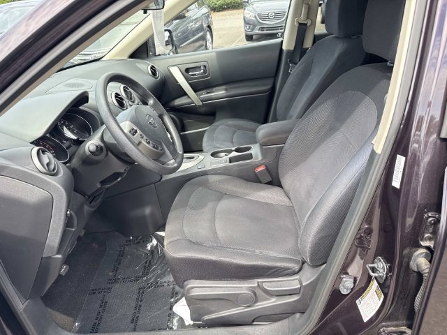Used 2015 Nissan Rogue S w/ Convenience Package AWD/4WD image 14