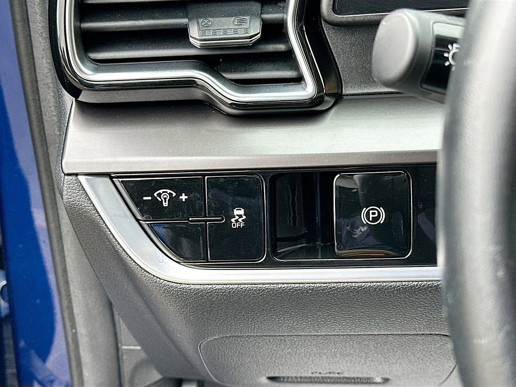 Certified 2024 Kia Sportage EX image 10