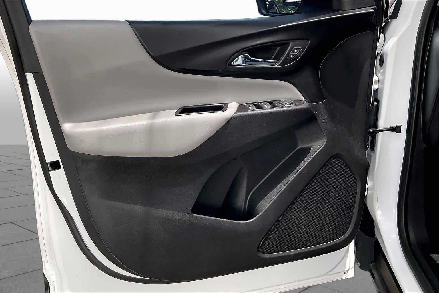 Used 2019 Chevrolet Equinox LS FWD image 22