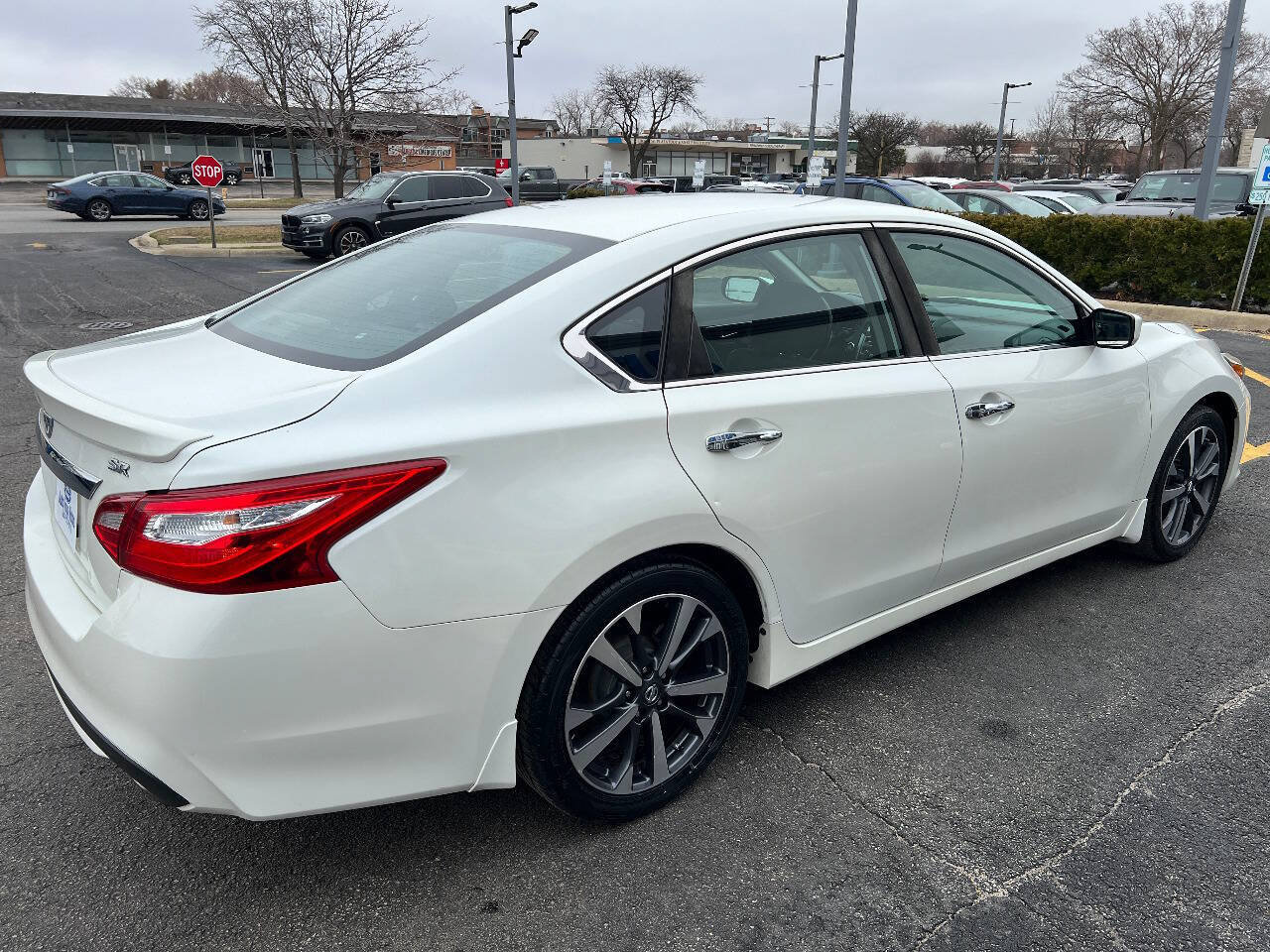 Used 2016 Nissan Altima 2.5 SR FWD image 13