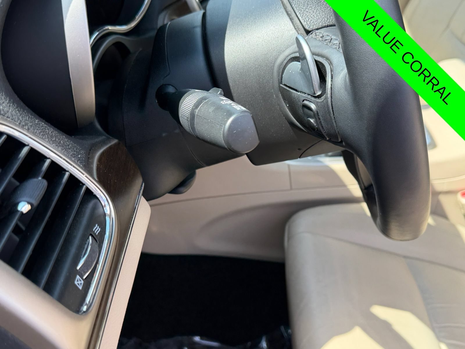 Used 2015 Jeep Grand Cherokee Limited w/ Trailer Tow Group IV AWD/4WD image 24