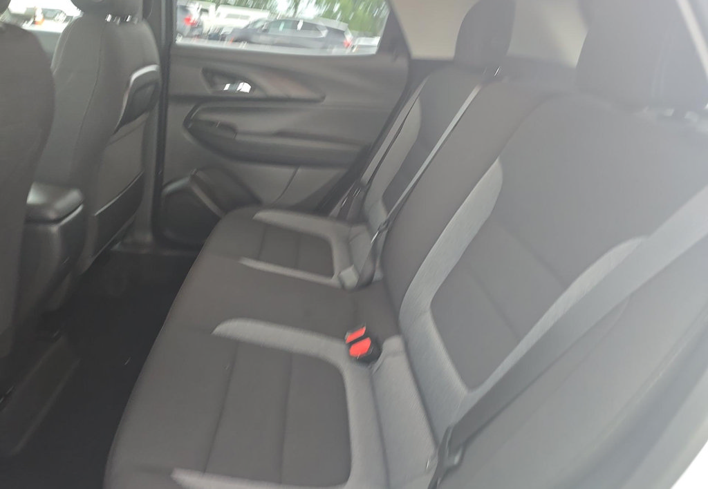Used 2025 Chevrolet TrailBlazer LT FWD image 8