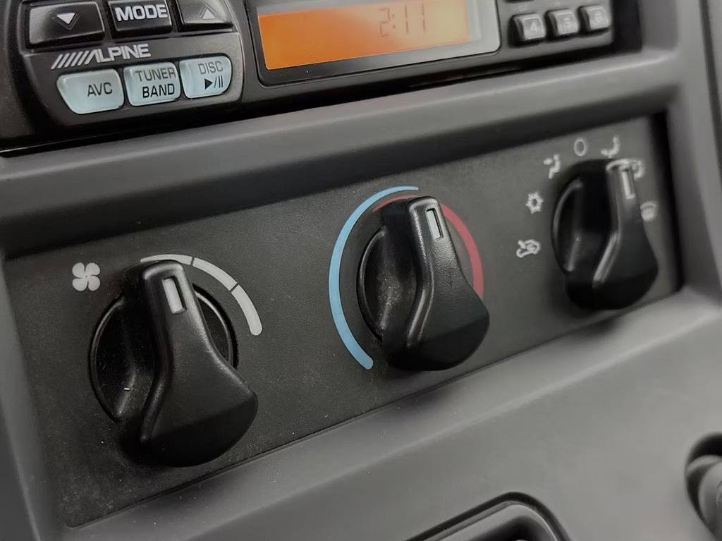 Used 1997 Dodge Viper GTS RWD image 15