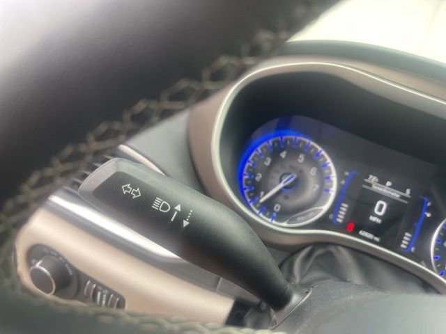 Used 2023 Chrysler Voyager LX image 25